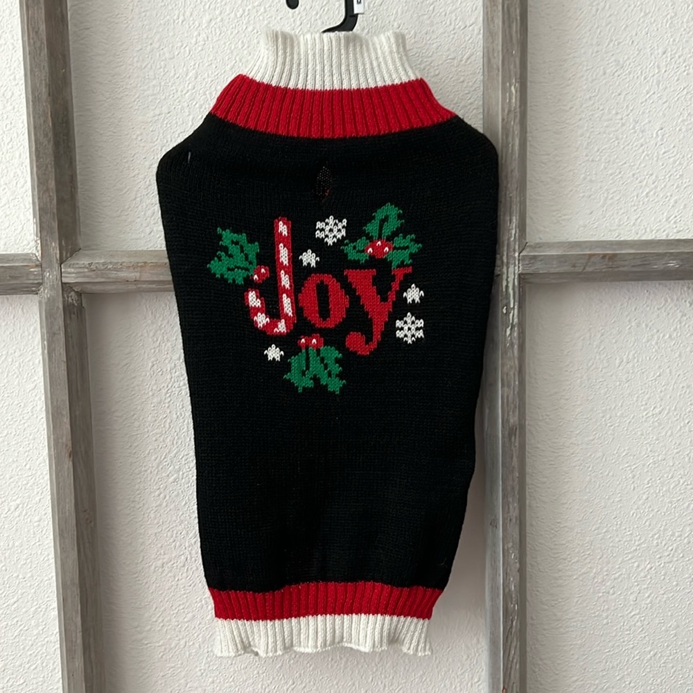 👙🕶️🌞NEW Joy Dog Sweater👙🕶️🌞2 for 12.00!